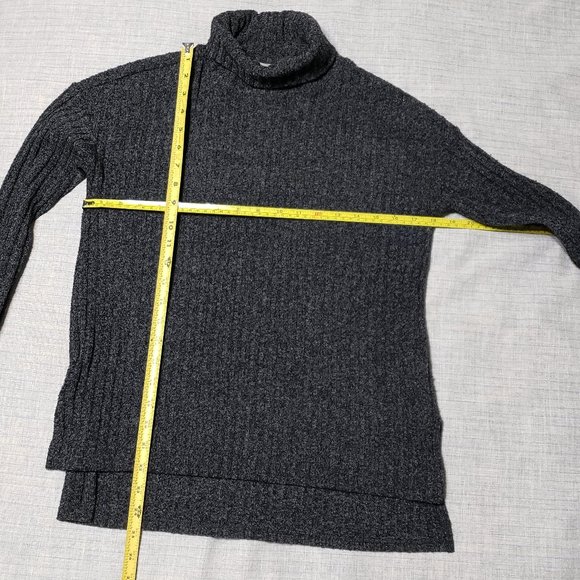 Athleta turtleneck sweater - Picture 7 of 7